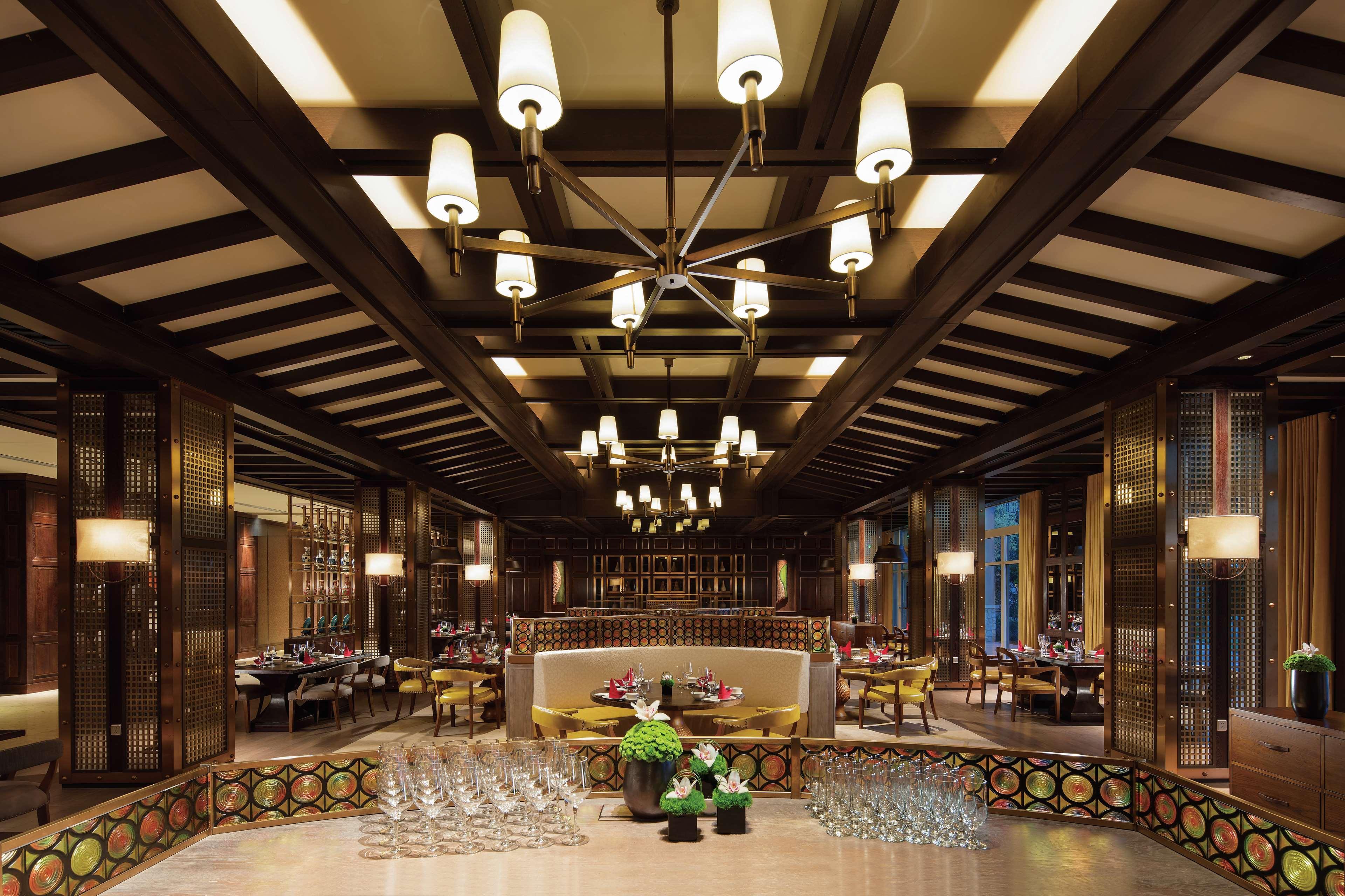 מלון Langfang Hilton Wenan מראה חיצוני תמונה
